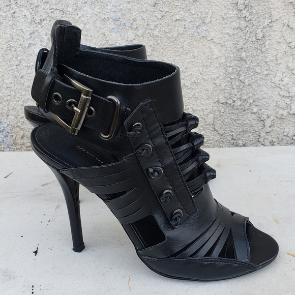 STEVE MADDEN Stiletto 👠 - Picture 3 of 7